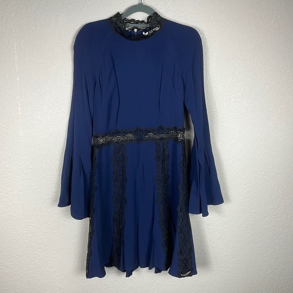 NWT Jonathan Simkhai Navy Blue Black Lace Fit Flare Dress Long Bell Sleeve Sz 6 - Picture 5 of 12